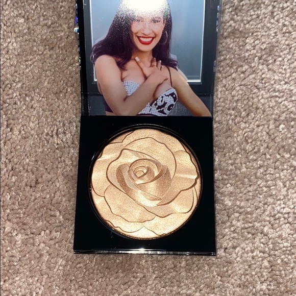 Selena La Reina Skinfinish